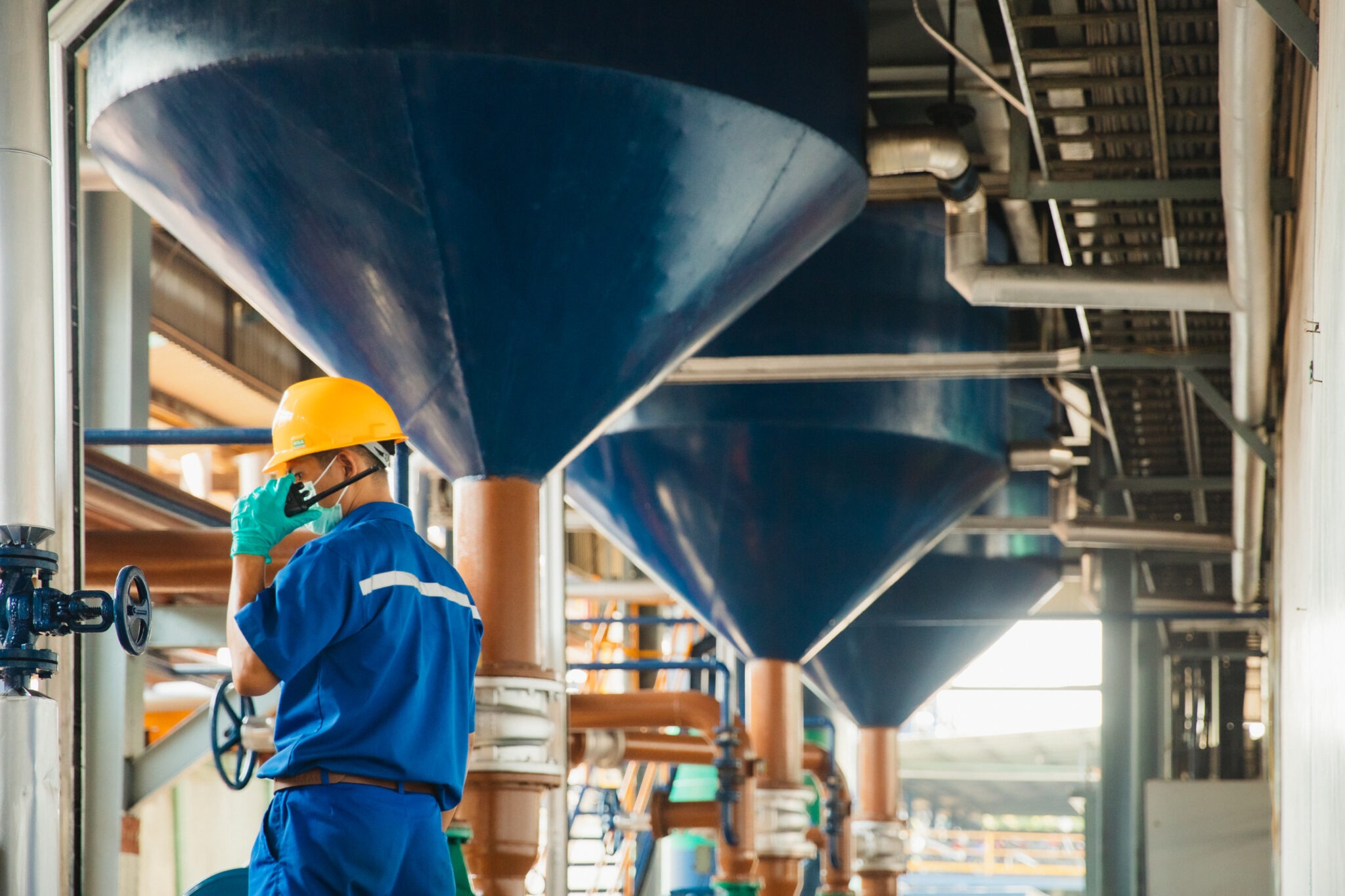 Loading Cpo Palm Oil Transportation: How It's Shipped & Moved Globally