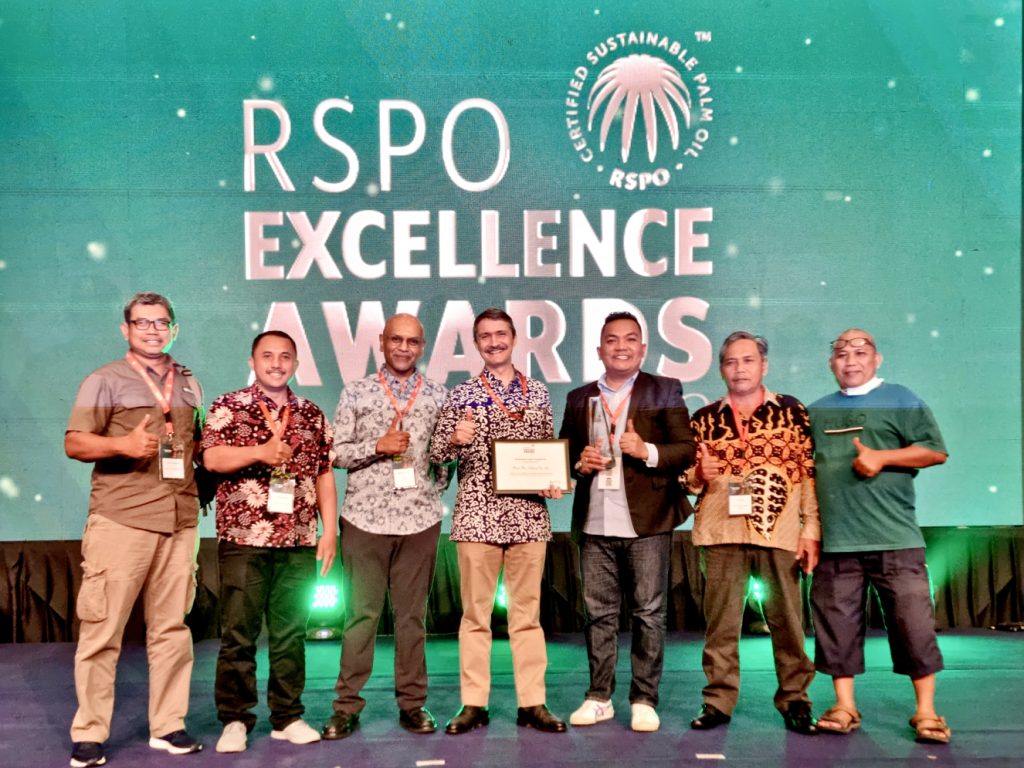Musim Mas Group wins the RSPO Excellence Award for Smallholder Impact